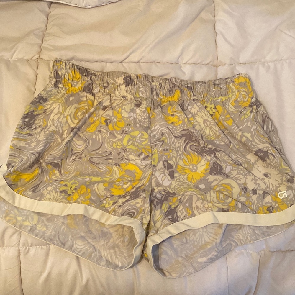 Gap-fit shorts size M